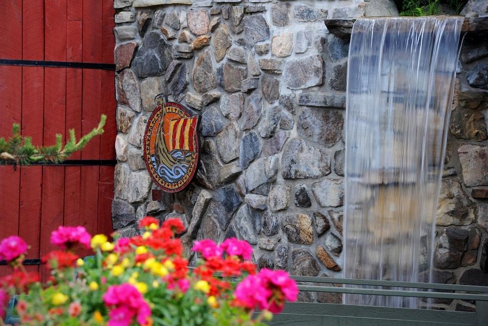 Hotel Vacances Tremblant Mont-Tremblant Dış mekan fotoğraf